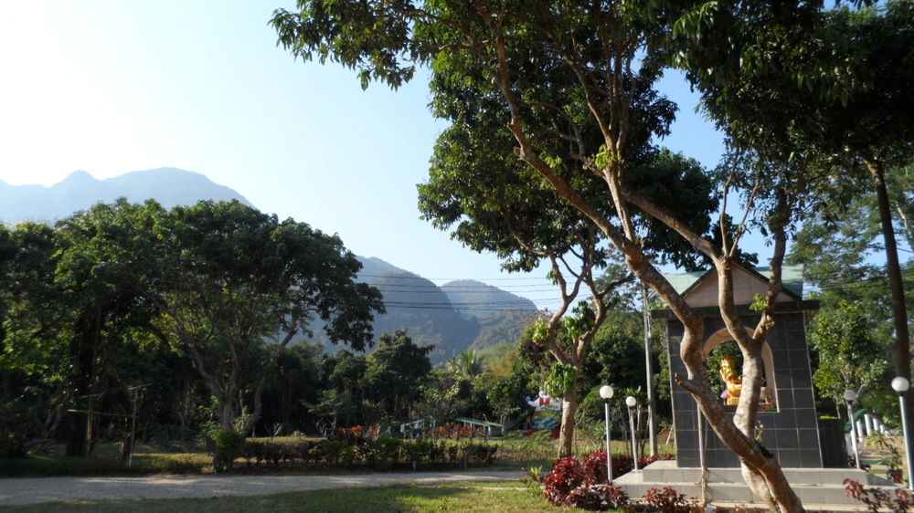 Khunnam Rimtarn Resort Mae Sai Exterior photo