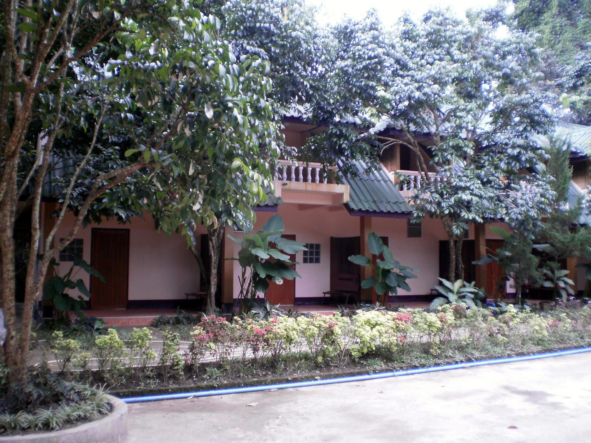 Khunnam Rimtarn Resort Mae Sai Exterior photo