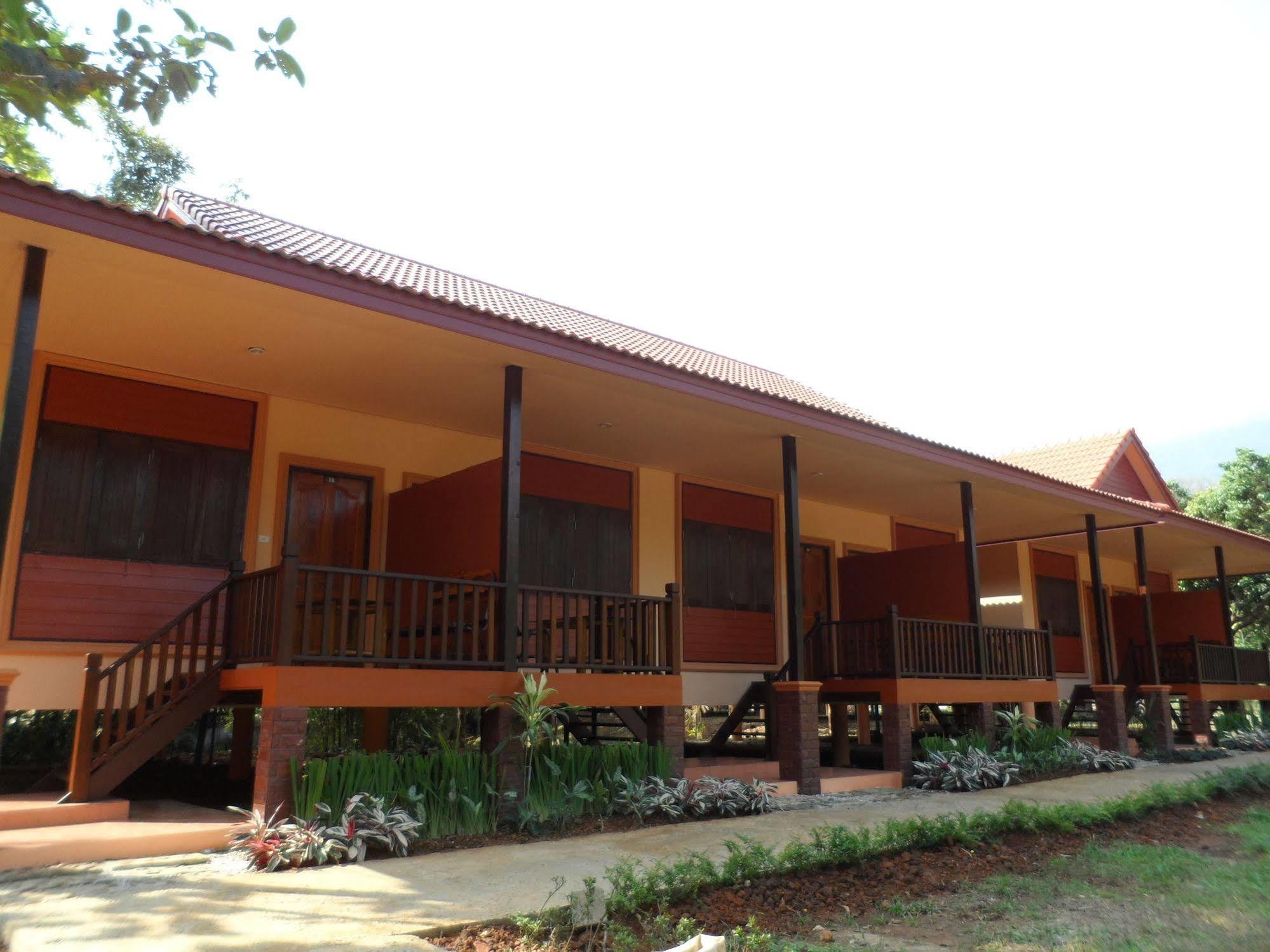 Khunnam Rimtarn Resort Mae Sai Exterior photo
