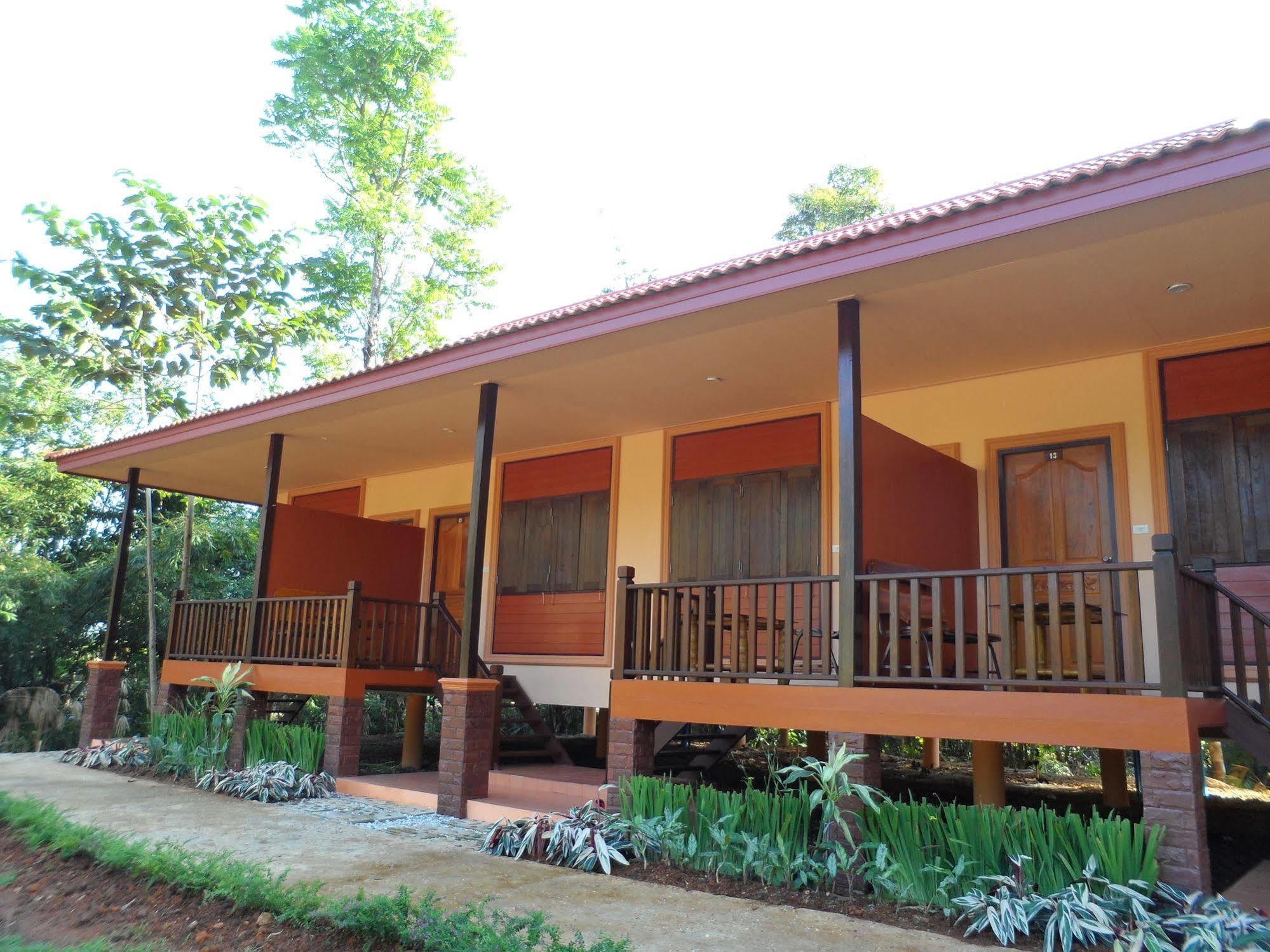 Khunnam Rimtarn Resort Mae Sai Exterior photo